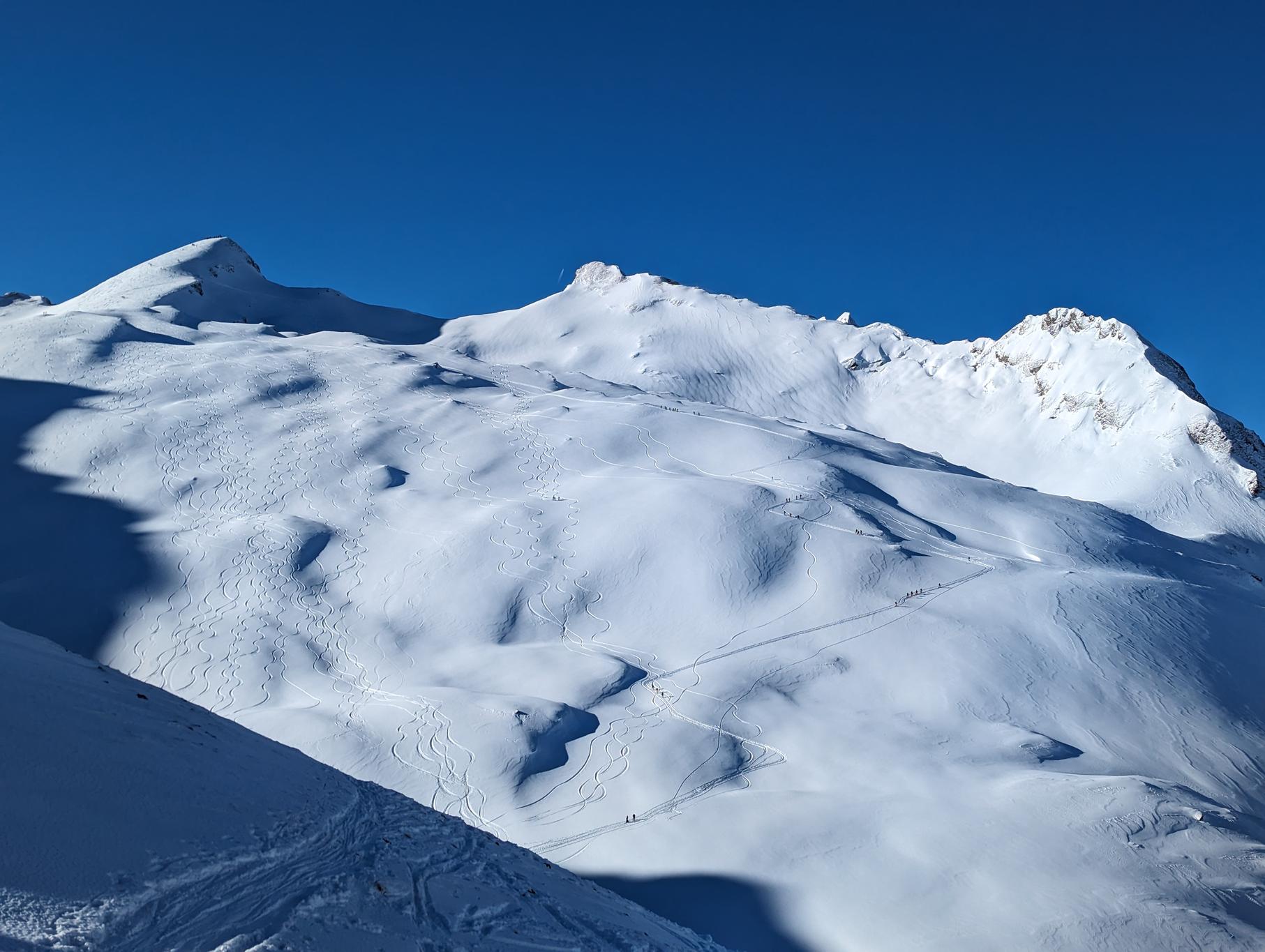 Isisizer Rosswis Image