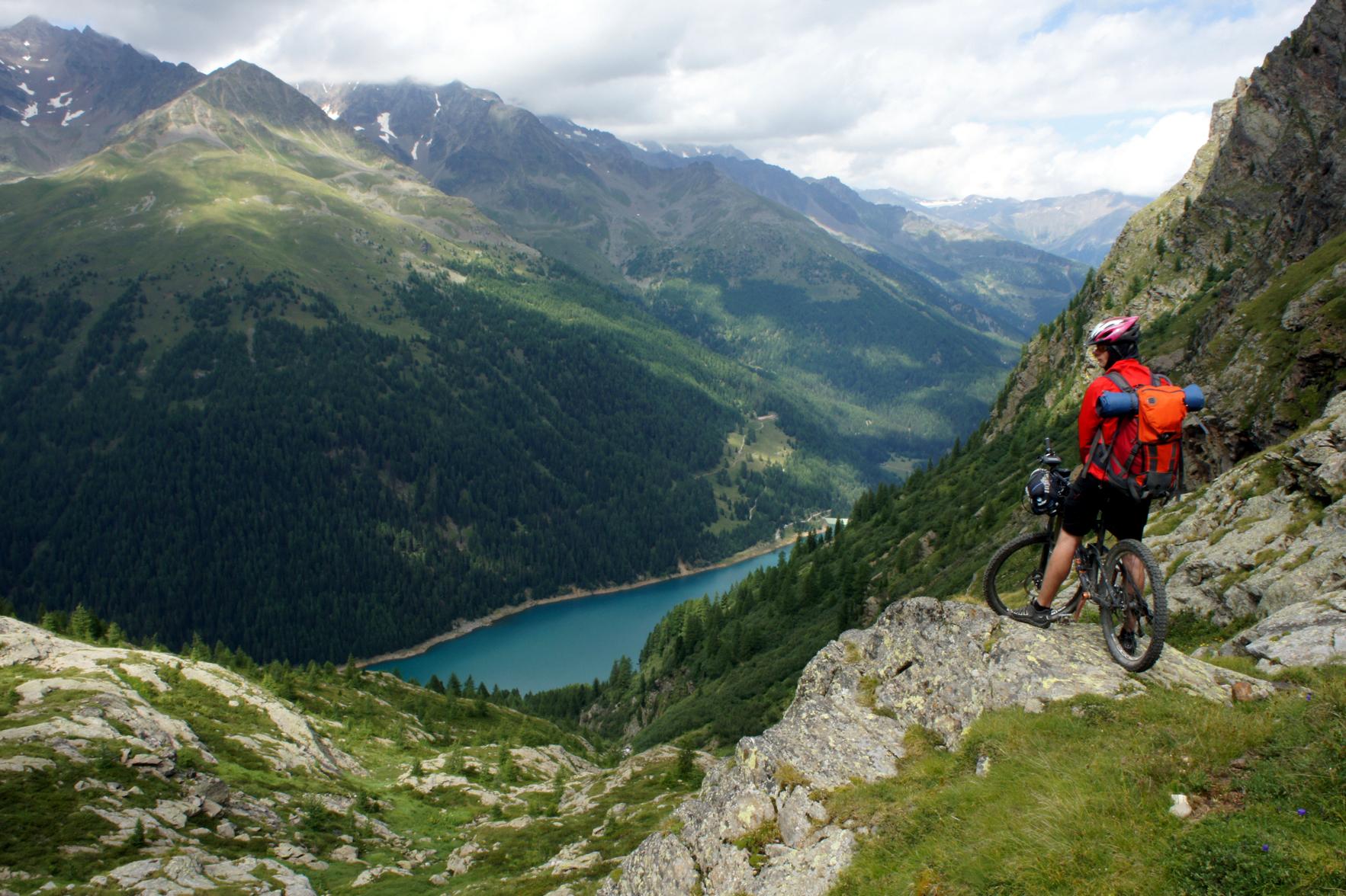 Lago di Pian Palù Image