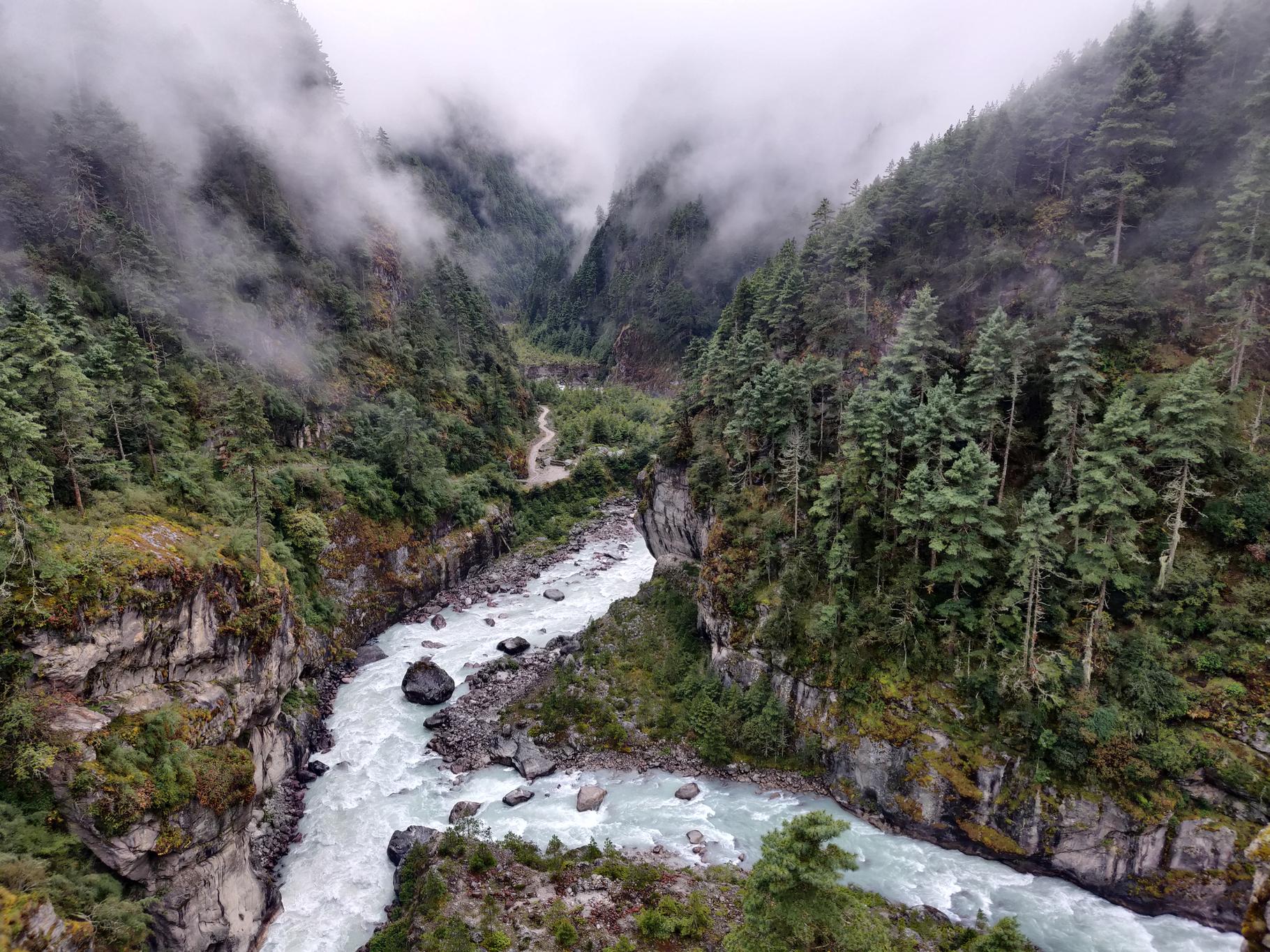 Everest Basecamp Trek (EBC): Namche Bazar - Lukla Image