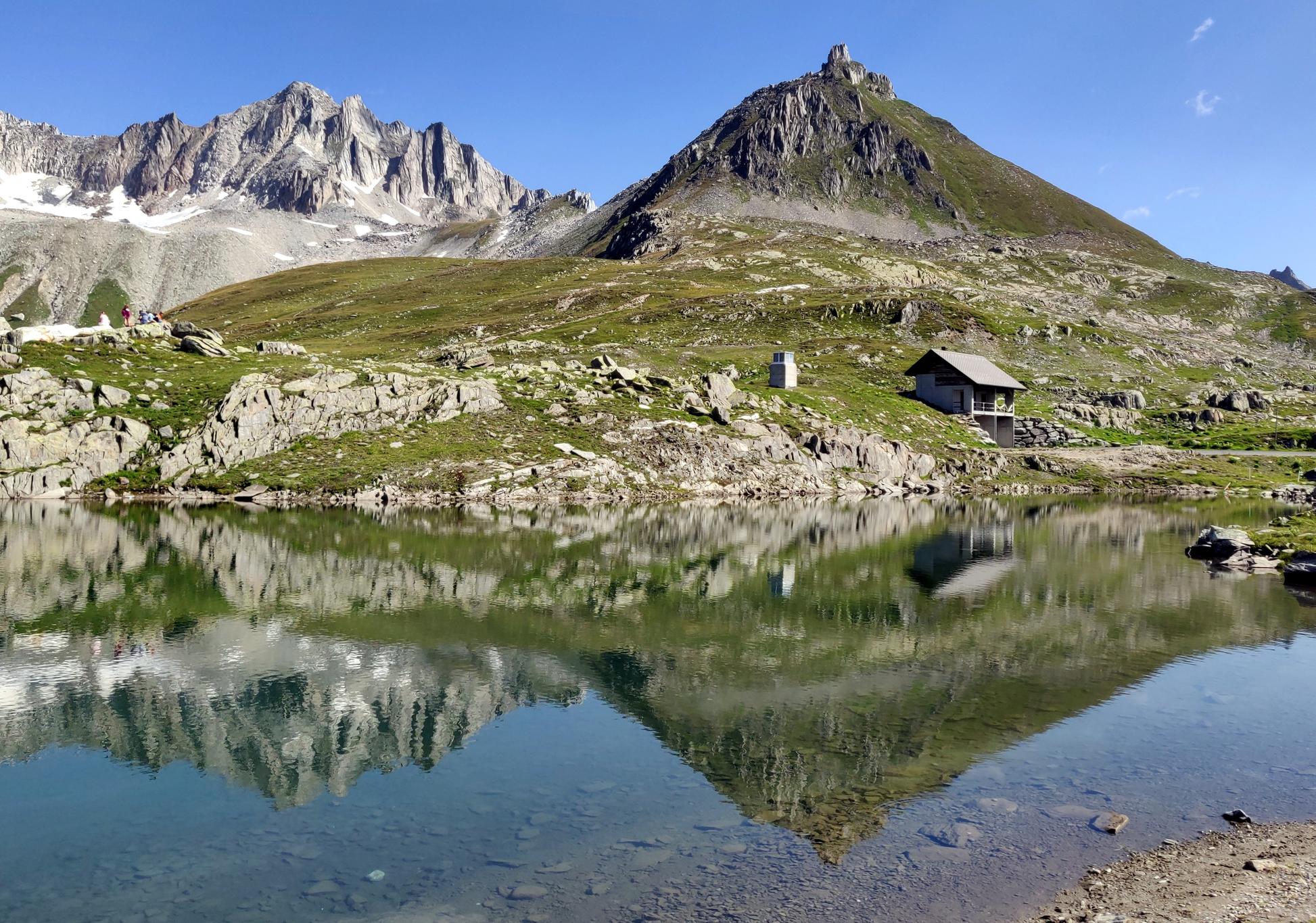 Nufenenpass Image